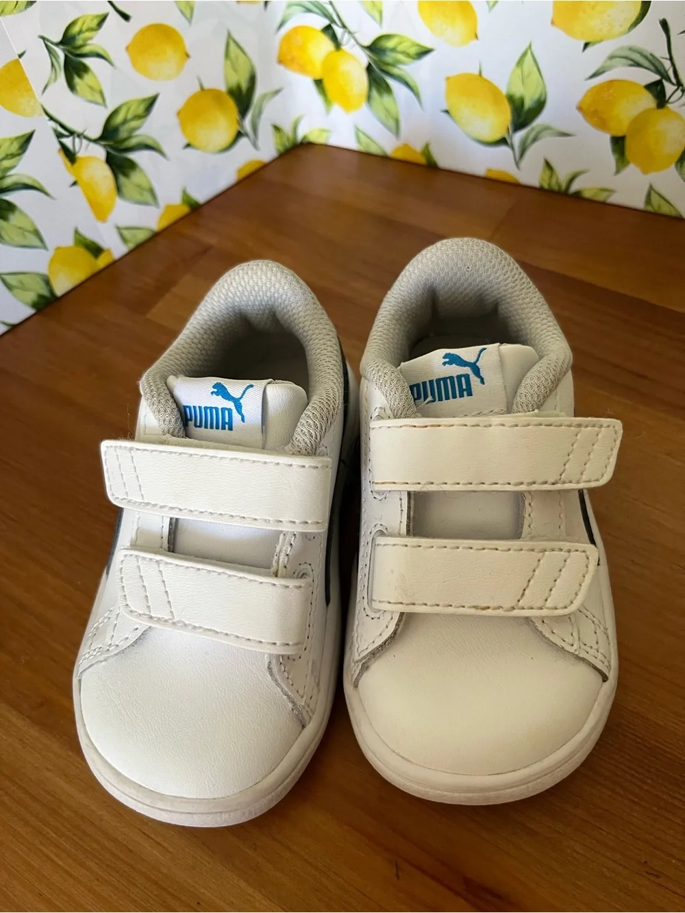 Puma Toddlers White Sneakers with Navy Accent size 5C